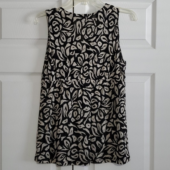 Top - Picture 2 of 4